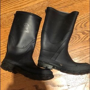 Kamiya black rain boots sz 2 wellies